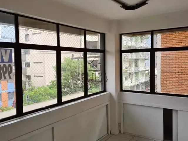Imagem: Sala Comercial com Elevador e Portaria em