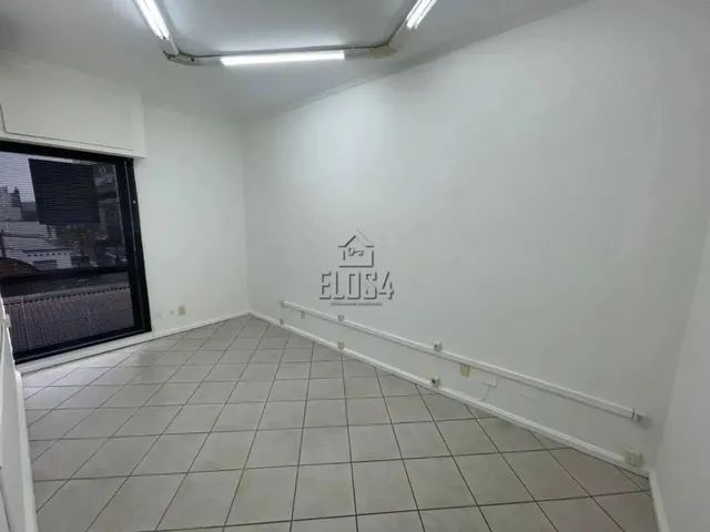 Imagem: Sala Comercial com 3 Dormitorio(S) Localizado(A)
