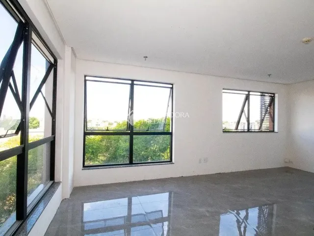 Imagem 1: Sala Comercial Galpão / depósito com 1 banheiro