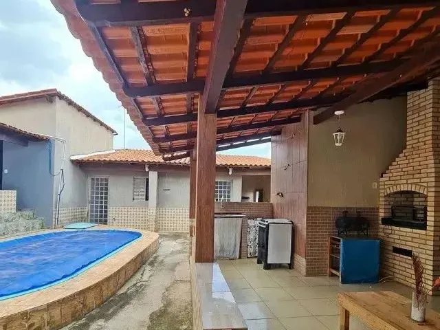 Imagem: Oportunidade Única! Linda Casa com Piscina!