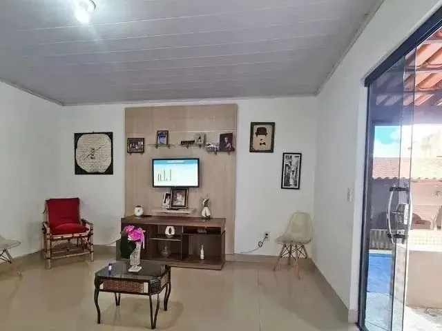 Imagem 6: Oportunidade Única! Linda Casa com Piscina! 3Quartos! 400M²! Localização