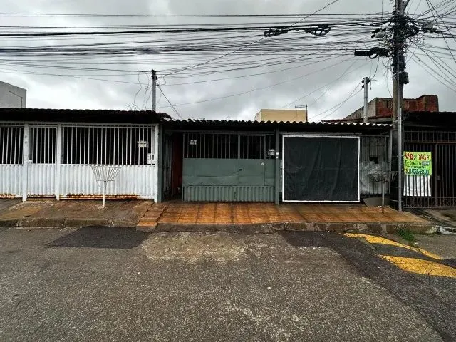 Imagem 1: Qr 402, Samambaia Norte - Casa de Três Quartos, Sendo Um Suíte