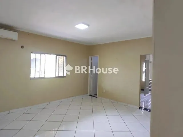 Imagem 15: Imóvel com 2 Casas Construídas em Terreno de 805M² , em Condomínio , Área