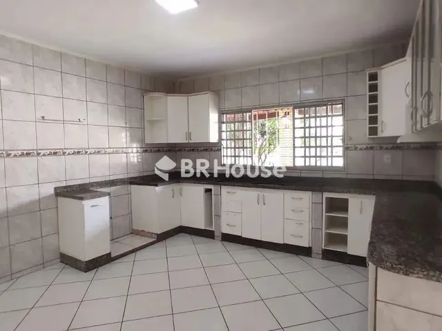 Imagem 14: Imóvel com 2 Casas Construídas em Terreno de 805M² , em Condomínio , Área