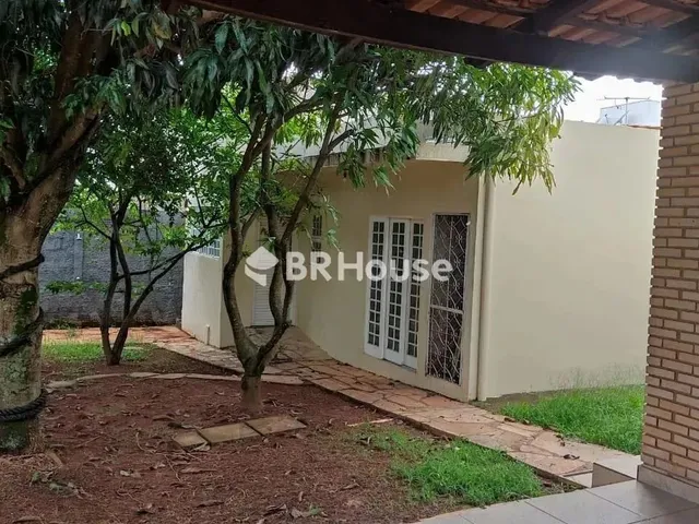 Imagem 12: Imóvel com 2 Casas Construídas em Terreno de 805M² , em Condomínio , Área