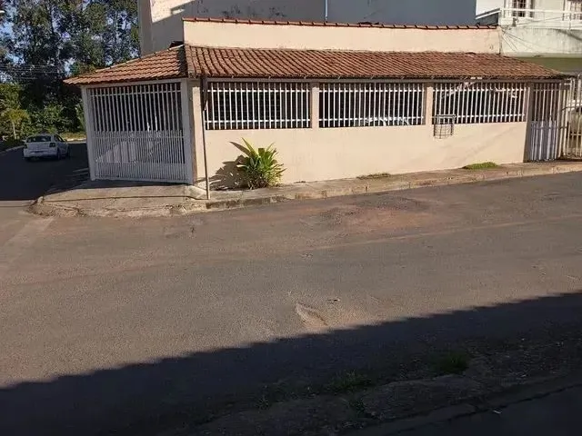 Imagem: Imperdivel! Urgente! Linda Casa de Esquina