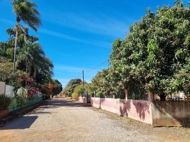 Imagem: Casa em Lote de 2100 Mts Barato Bem Localizado