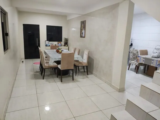 Imagem: Casa em Avenida Comercial Principal de Samambaia
