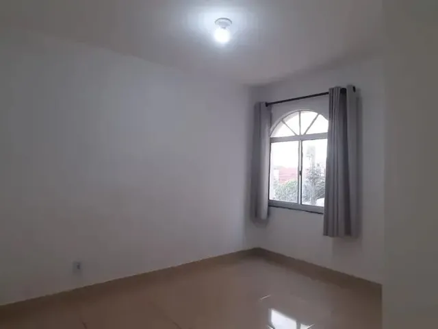 Imagem 3: Imóvel para Venda com 82 Metros Quadrados com 3 Quartos em Taguatinga Norte - Brasília