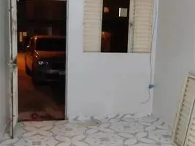 Imagem 1: Casa Simples a Venda no Itapuã