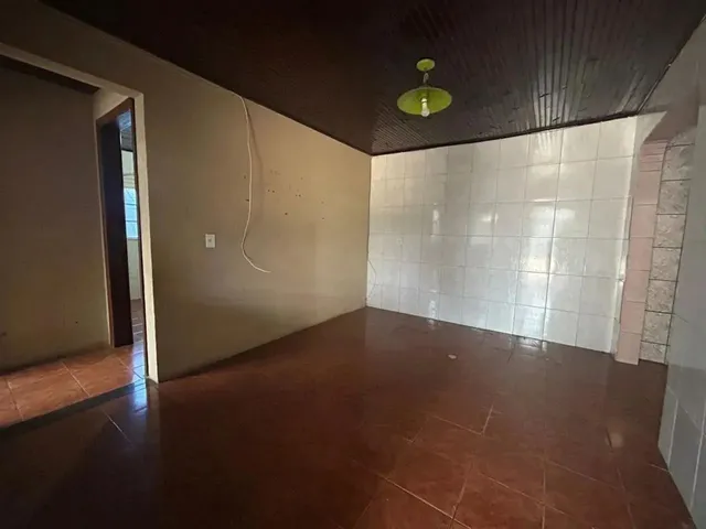Imagem: Qr 521 - Casa de Esquina 2 Quartos