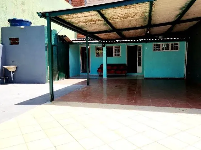 Imagem: Casa Bem Localizada, Perto de Parada de