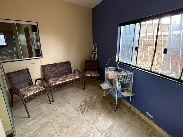 Imagem 6: Prédio Comercial e Residencial-Apartamento de 3 Quartos e 3 Lojas