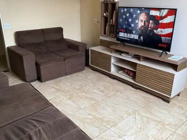 Imagem 13: Prédio Comercial e Residencial-Apartamento de 3 Quartos e 3 Lojas