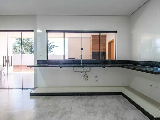Imagem 3: Casa Térrea Nova com 3 Quartos e 1 Suíte no Jardim Botânico Condomínio Ecológico