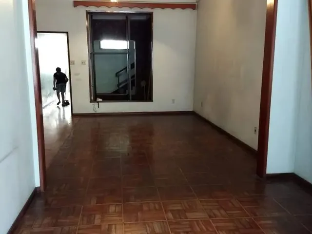 Imagem: Linda Casa Portuguesa 3 Pisos, Centro 4