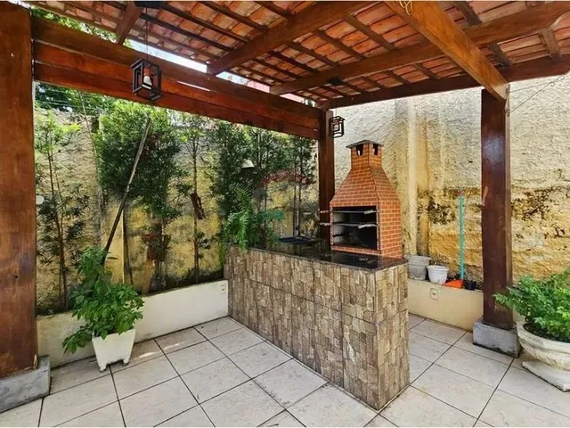 Imagem: Casa Duplex Ampla com 5 Suítes, Piscina