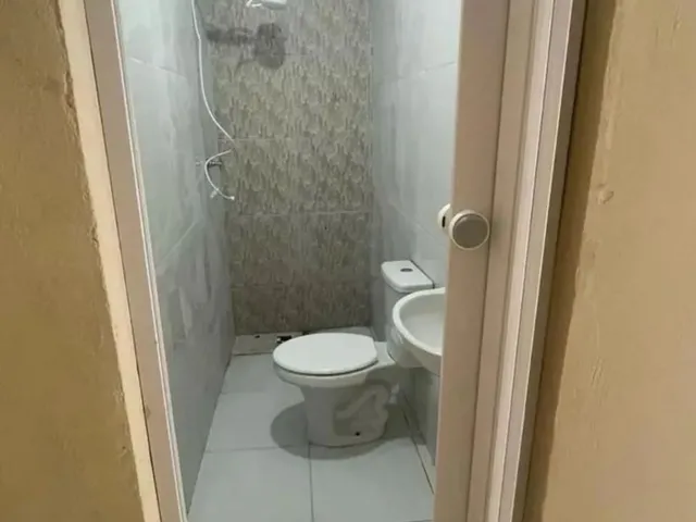Imagem 2: / Vila com 1 Casa e 4 Apartamentos no Alvorada