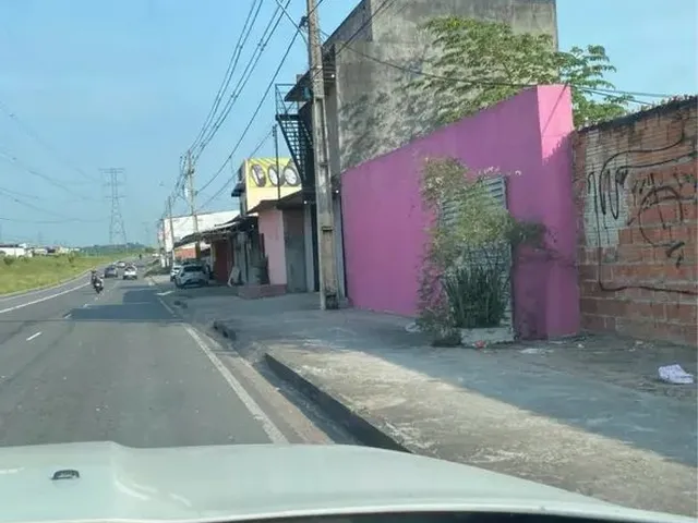 Imagem: Casa na Pista Principal da Avenida das Flores