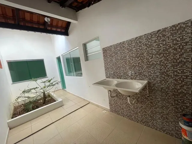 Imagem 3: Térrea para Venda com 176 Metros Quadrados com 3 Quartos em Colônia Terra Nova - Manaus