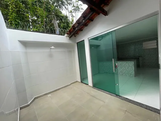 Imagem 2: Térrea para Venda com 176 Metros Quadrados com 3 Quartos em Colônia Terra Nova - Manaus