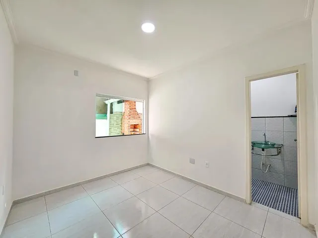 Imagem 11: Térrea para Venda com 176 Metros Quadrados com 3 Quartos em Colônia Terra Nova - Manaus