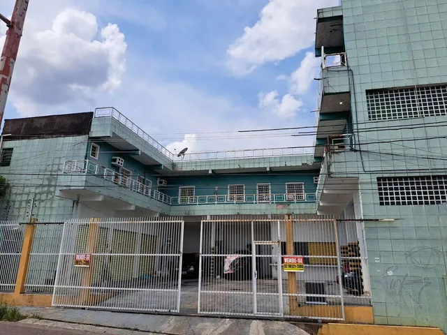 Imagem 11: Predio com 5 Aptos Mais Área Comercial em Baixo