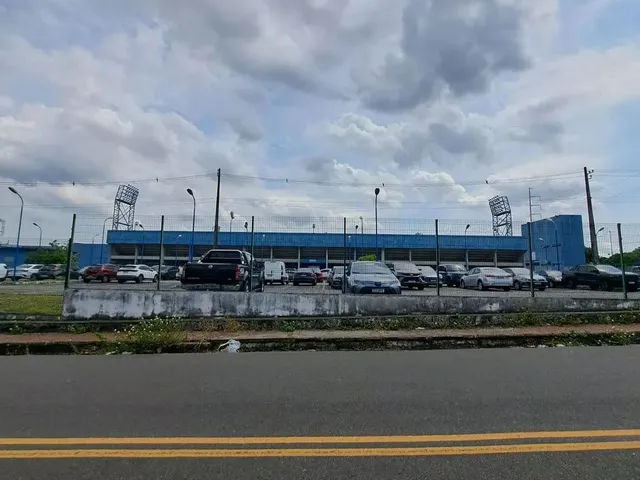 Imagem 9: Predio com 5 Aptos Mais Área Comercial em Baixo