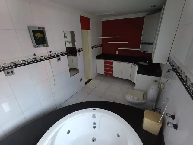Imagem 3: /Casa com 5 Qrts Sendo 3 Suítes no Ajuricaba