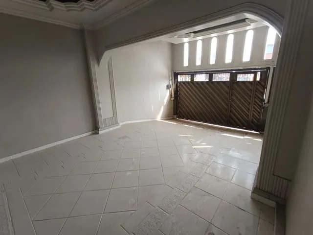 Imagem 5: /Casa com 5 Qrts Sendo 3 Suítes no Ajuricaba