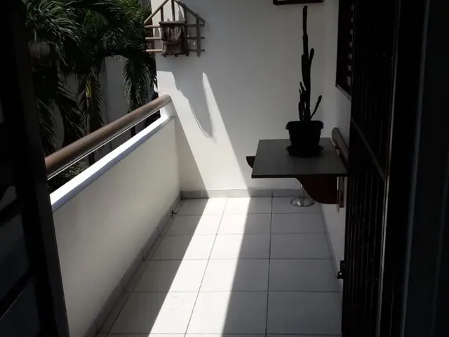 Imagem: Apartamento com Varanda, 2 Quartos, Dependência