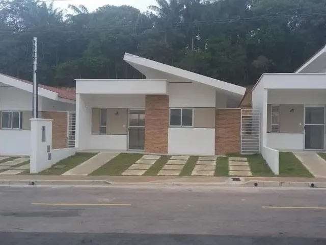 Imagem: A casa em condomínio possui 3 Dormitórios, 1 Suíte, 2