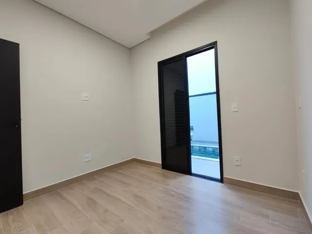 Imagem 7: Vendo Linda Casa em Condomínio / Excelente Localização