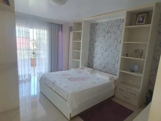 Imagem 4: Explendida Mansão 1.200M² Totalmente Mobiliada C/ 5 Suítes no Condominio Aristocrático