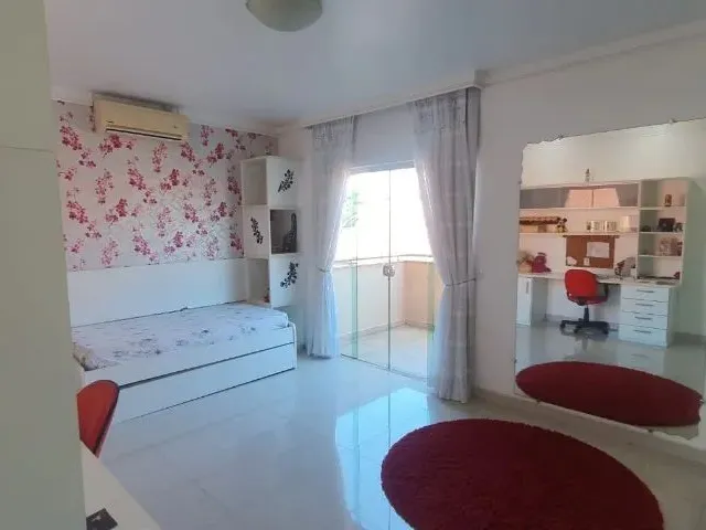 Imagem 5: Explendida Mansão 1.200M² Totalmente Mobiliada C/ 5 Suítes no Condominio Aristocrático