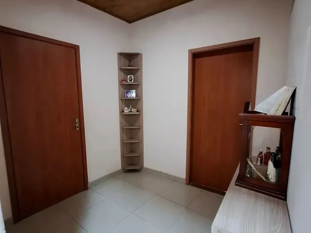 Imagem 10: Casa no Jardim Versalles 5 Quartos/ 2 Suítes/ 4 Vagas/ Semi Mobiliada/ Climatizada