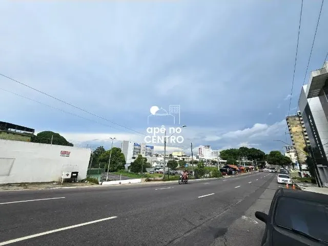 Imagem 10: Venda_Casarão com Vila no Centro