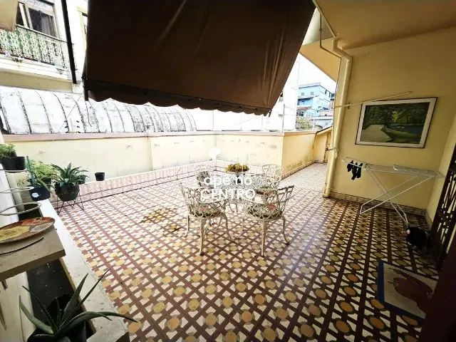 Imagem 5: Venda_Casarão com Vila no Centro