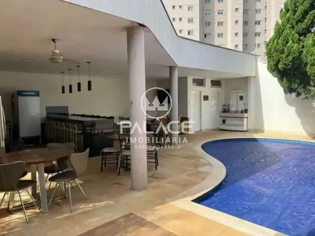 Imagem: Casa de Rua Térrea / Residencial / Centro