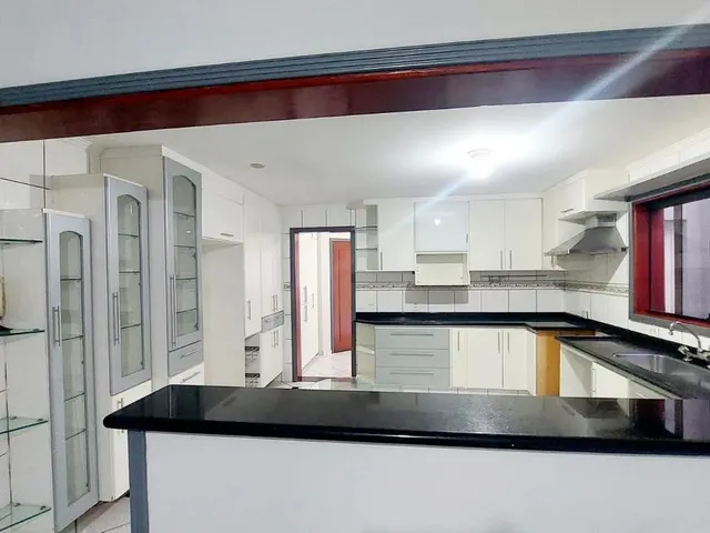 Imagem: Casa com 3 Dormitórios À Venda, 187 M²