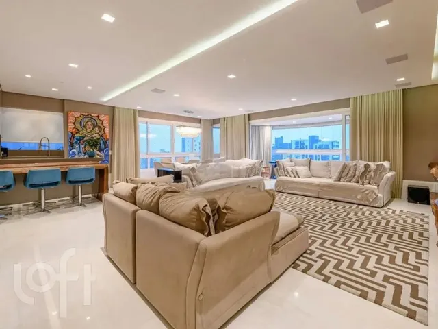 Imagem: O apartamento possui 3 Dormitórios, 2 Suítes, 4