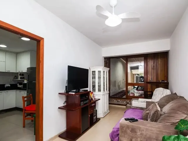 Imagem: Casa Ampla em Ótima Localização no Bairro