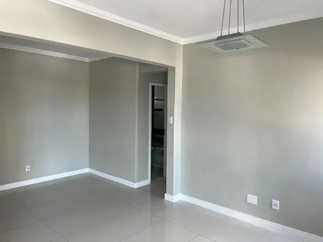 Imagem 15: Vendo Amplo Apartamento Cidade Velha