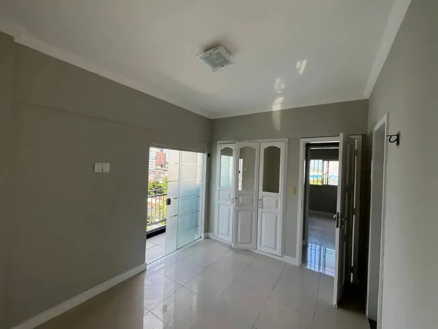 Imagem 16: Vendo Amplo Apartamento Cidade Velha