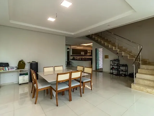 Imagem: Casa À Venda no Condomínio Montenegro