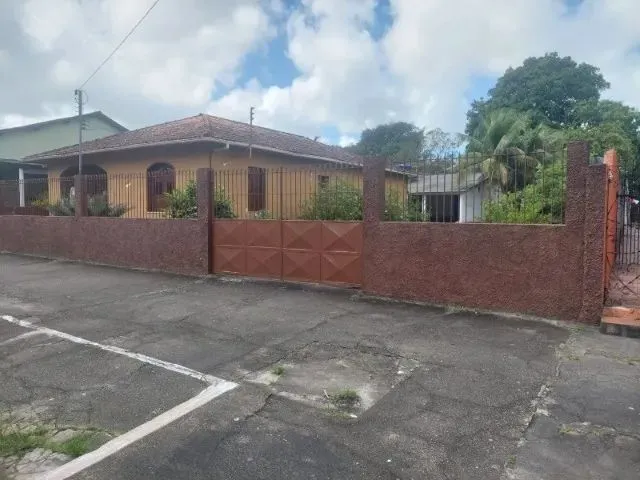 Imagem: Casa com Amplo Terreno em Plena Barão de