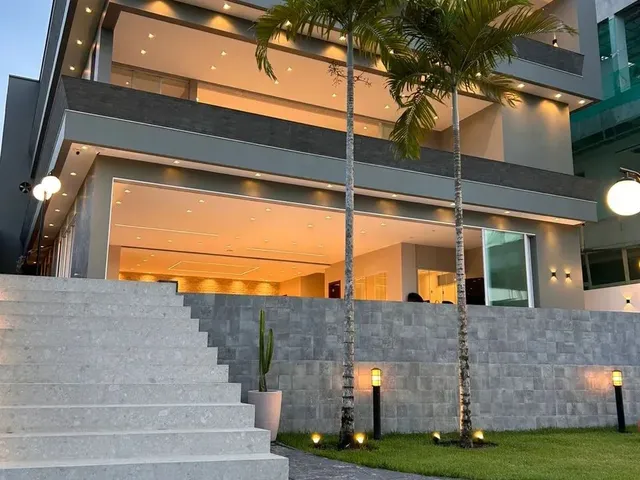 Imagem: A casa em condomínio possui 4 Dormitórios, 5 Banheiros, 4
