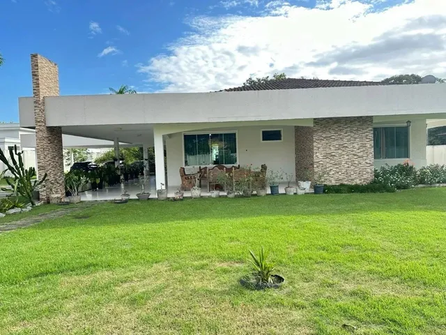 Imagem: Vendo Casa no Condominio Lago Azul - 880M2