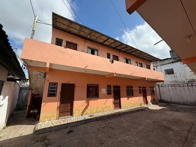 Imagem: Residencial com 6 Kit-Nets e 4 Apartamentos