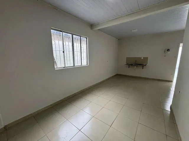 Imagem 7: Amp;Amp;Térrea para Venda com 260 Metros Quadrados com 4 Quartos em Coqueiro